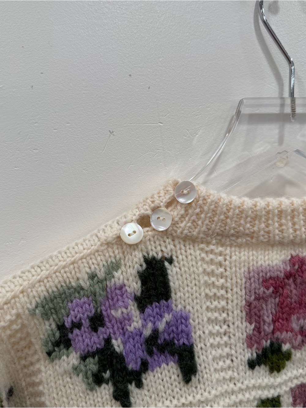 Vintage Talbots Chunky Knit Flower Embroidered Sweater 100% Wool Small Oversized - Picture 7 of 8